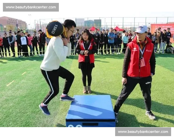 硬地球场训练技巧全面解析与运动员体能提升策略探索